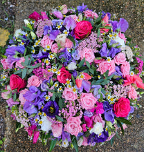 Load image into Gallery viewer, Mixed Flower Posy