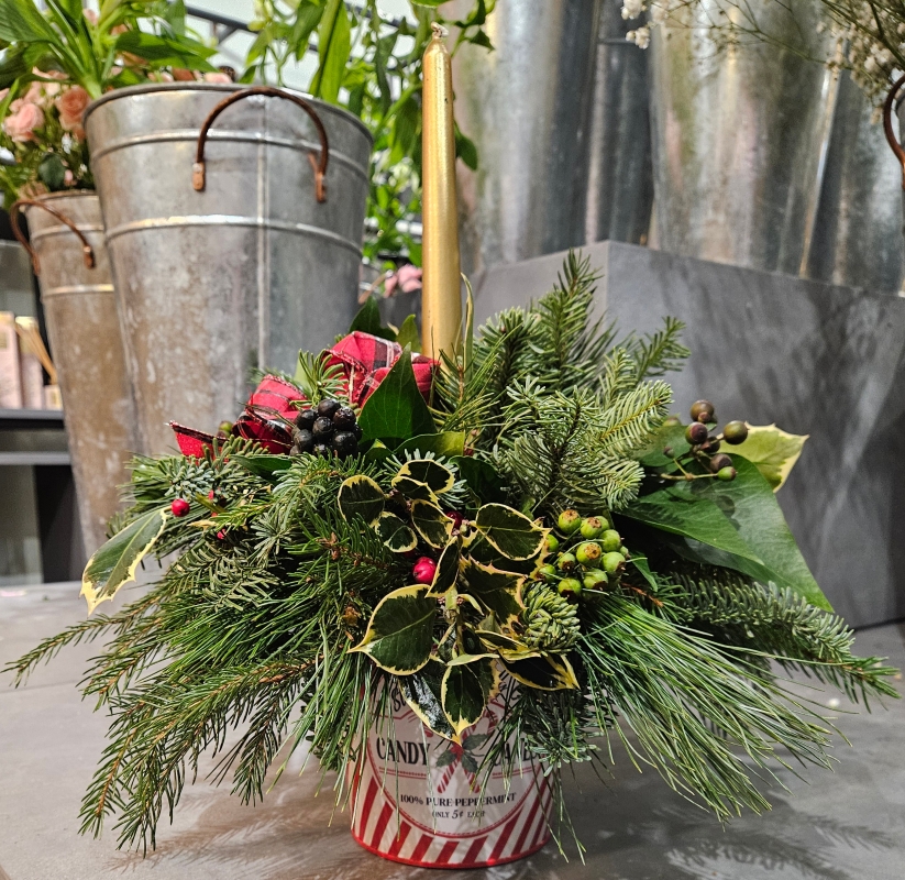 Medium Christmas Arrangement