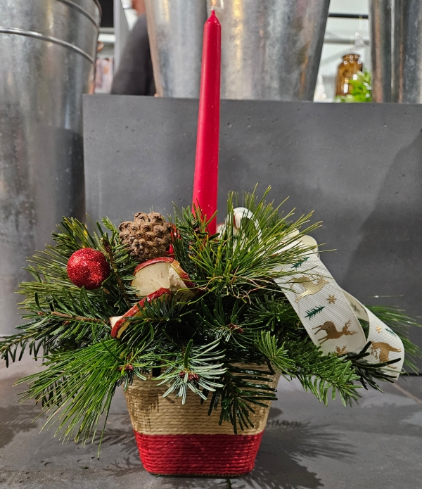 Small Christmas Arrangement