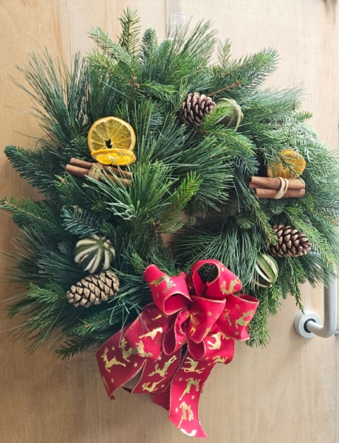 12 Inch Door Wreath Green Theme