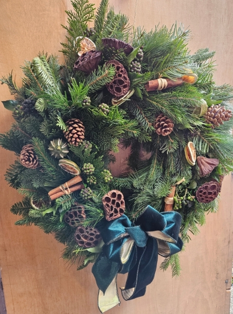 16 Inch Door Wreath Gold Theme