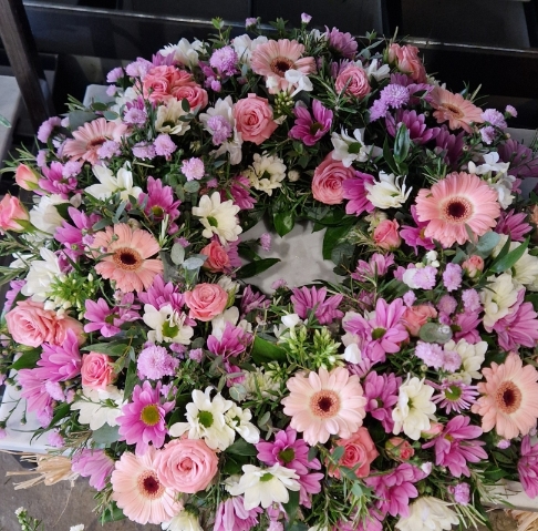 Mixed Flower Wreath